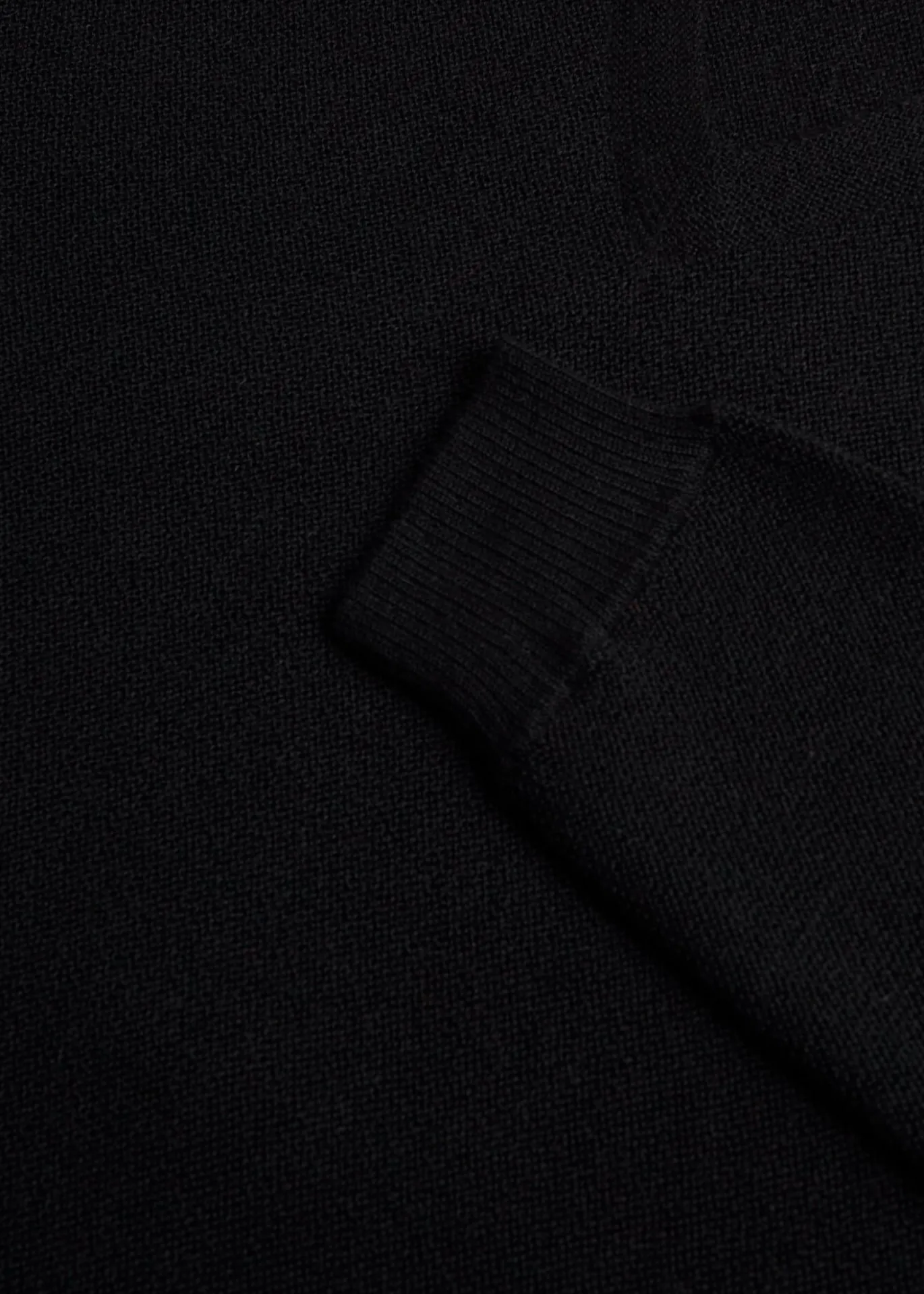 Classic Alpaca Links V-Neck Sweater