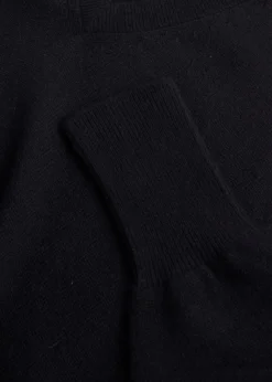 Classic Cashmere V-Neck Sweater