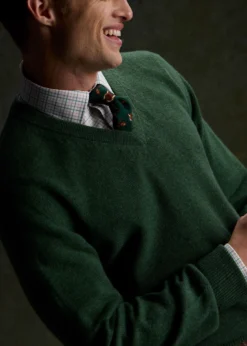 Classic Cashmere V-Neck Sweater