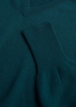 Classic Cashmere V-Neck Sweater