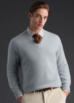 Classic Cashmere V-Neck Sweater