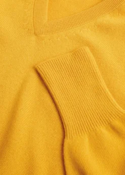 Classic Cashmere V-Neck Sweater