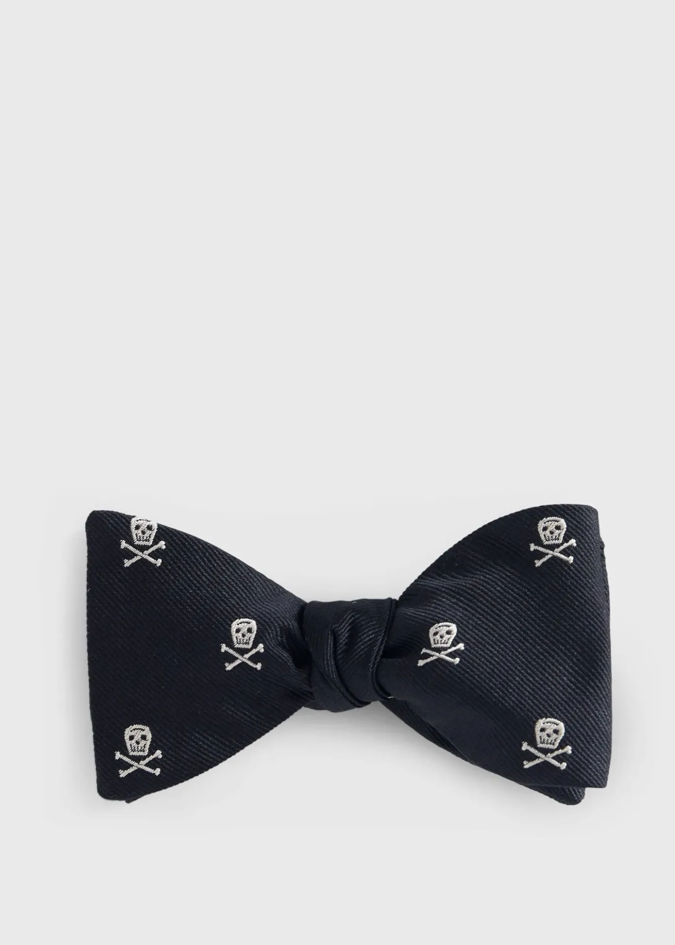 Woven Silk Skull & Bone Bow Tie